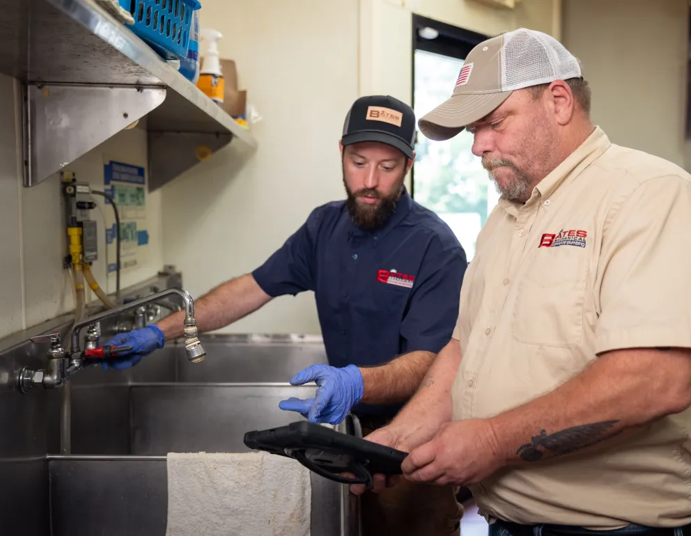 How Bates Mechanical handles commercial plumbing emergencies in Atlanta